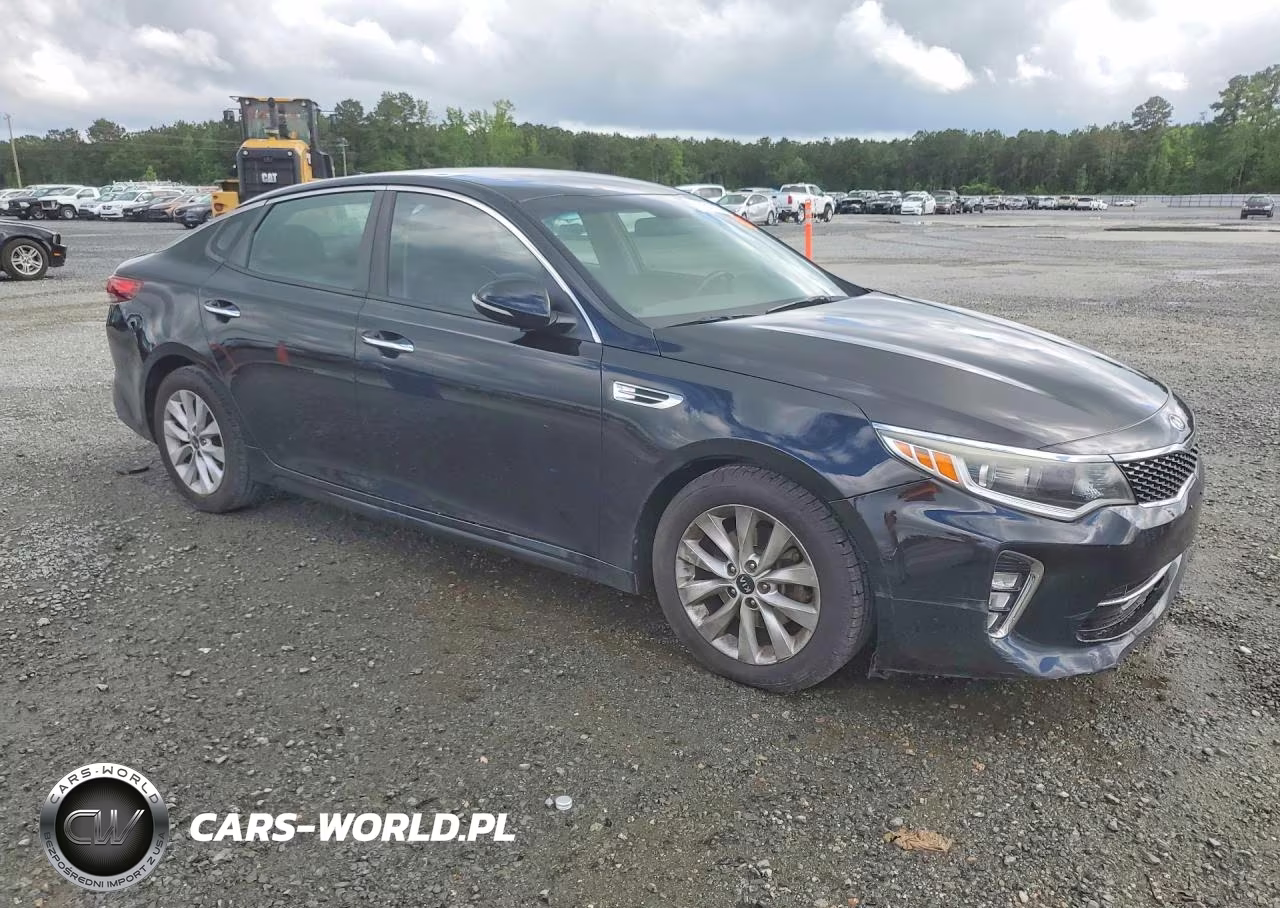 2018 Kia Optima S VIN:5XXGT4L35JG199386 - 4