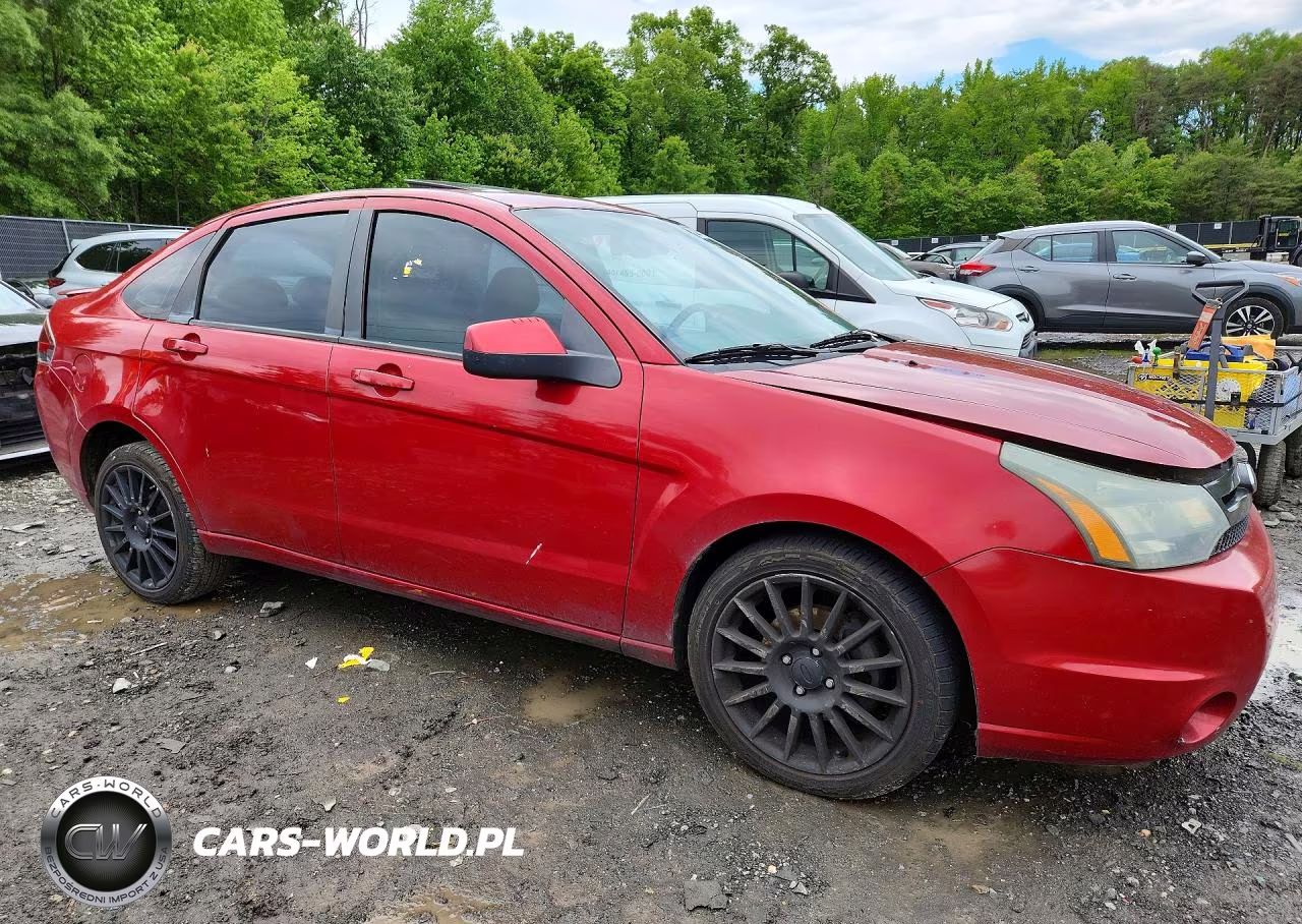 2010 Ford Focus Ses VIN:1FAHP3GN8AW139895 - 4