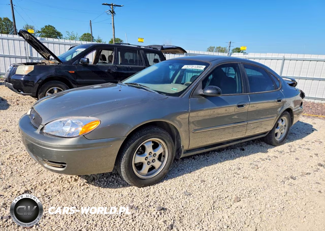 2004 Ford Taurus Se