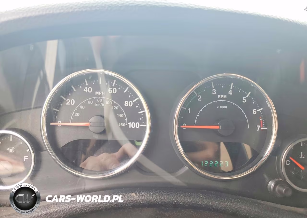 2014 Jeep Wrangler Sport VIN:1C4AJWAG2EL192382 - 9