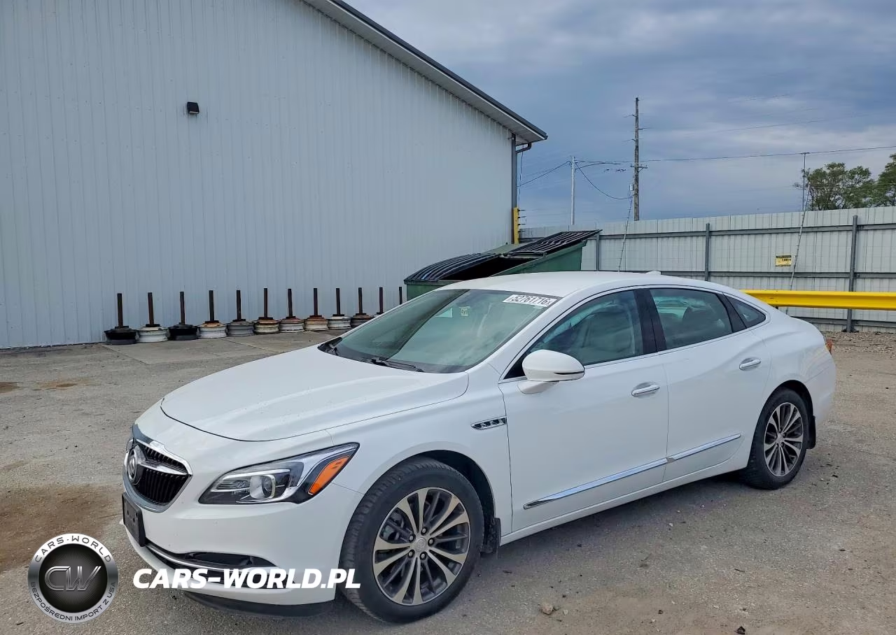 2017 Buick Lacrosse Essence – zdjęcie 1 z 12