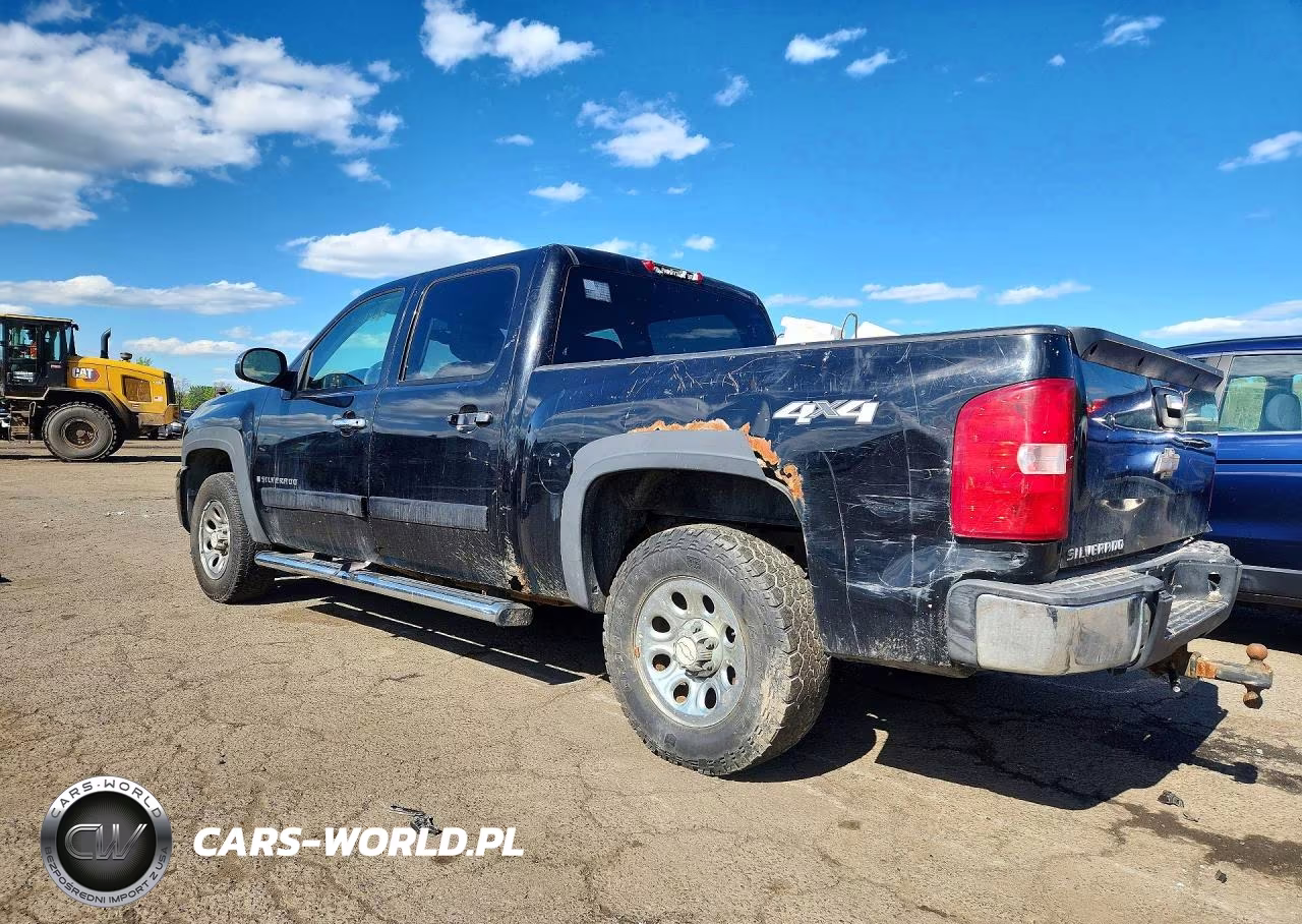 2007 Chevrolet Silverado K1500 Crew Cab VIN:2GCEK13C671704472 - 2