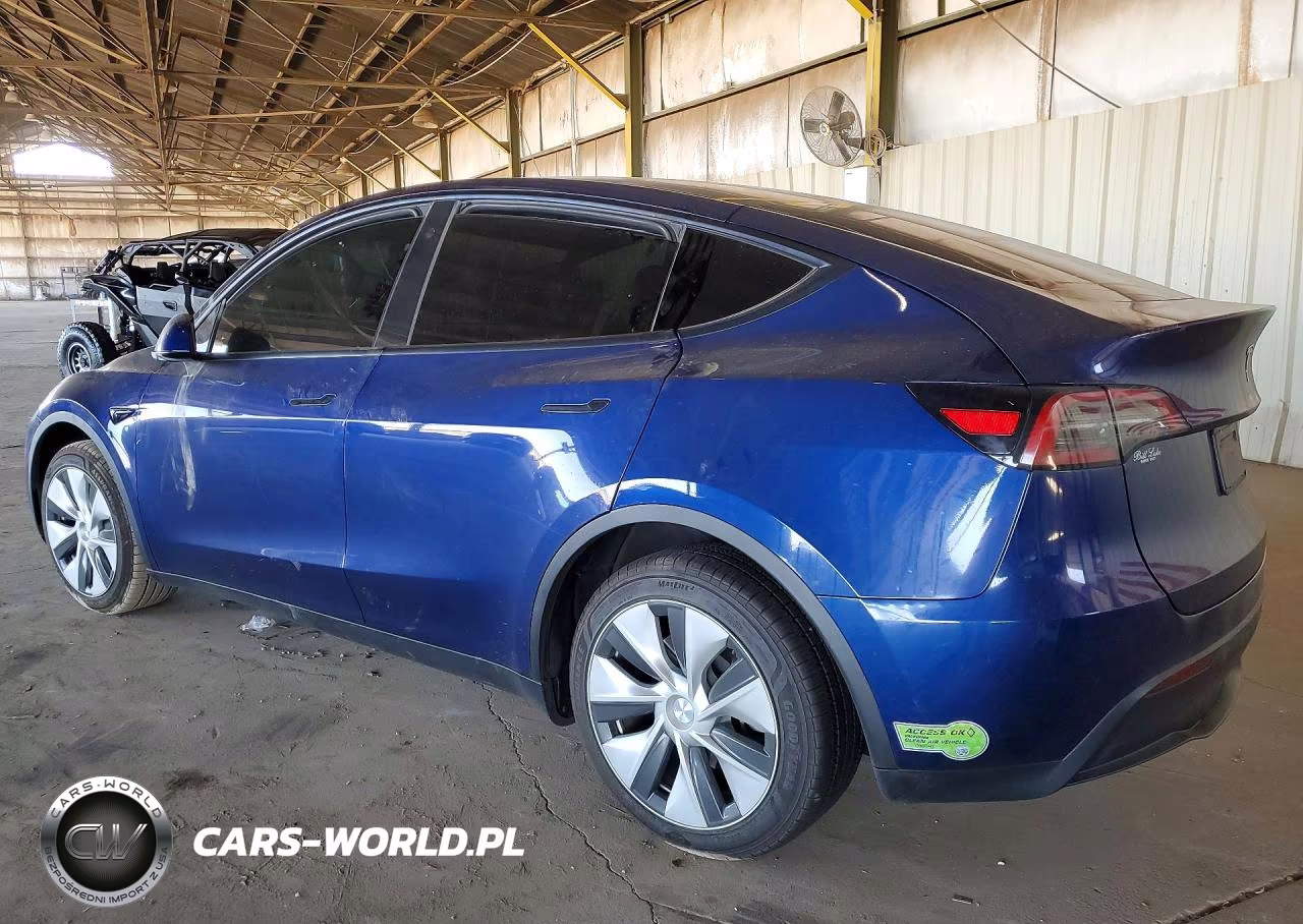 2023 Tesla Model Y VIN:7SAYGAEE0PF682627 - 2