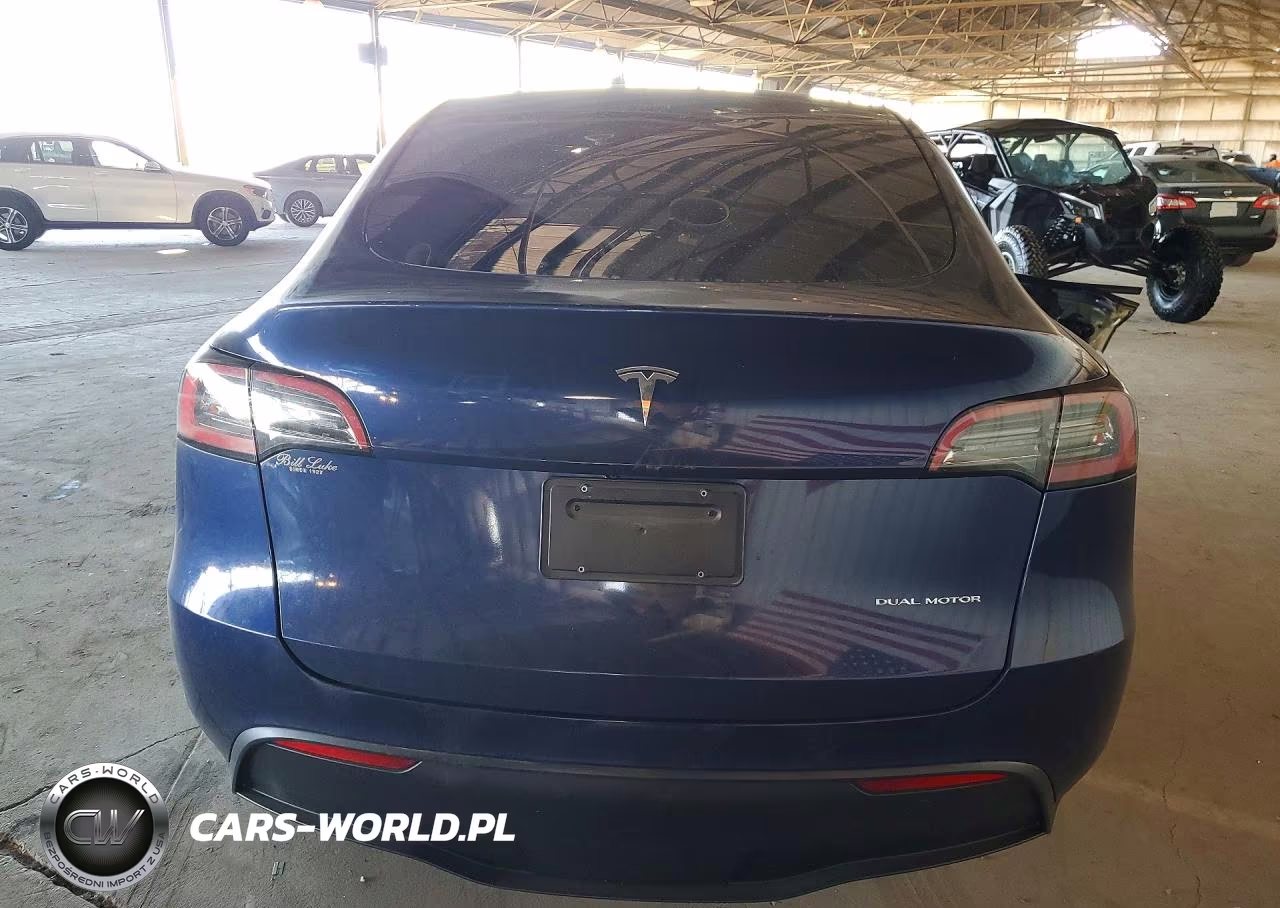 2023 Tesla Model Y VIN:7SAYGAEE0PF682627 - 6