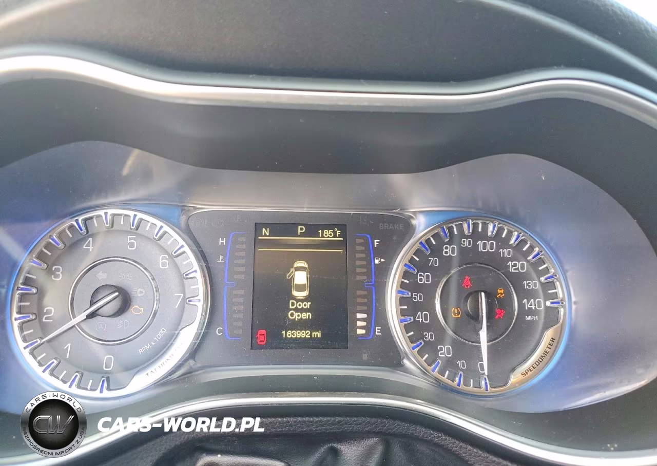 2015 Chrysler 200 Limited VIN:1C3CCCAB9FN626135 - 9