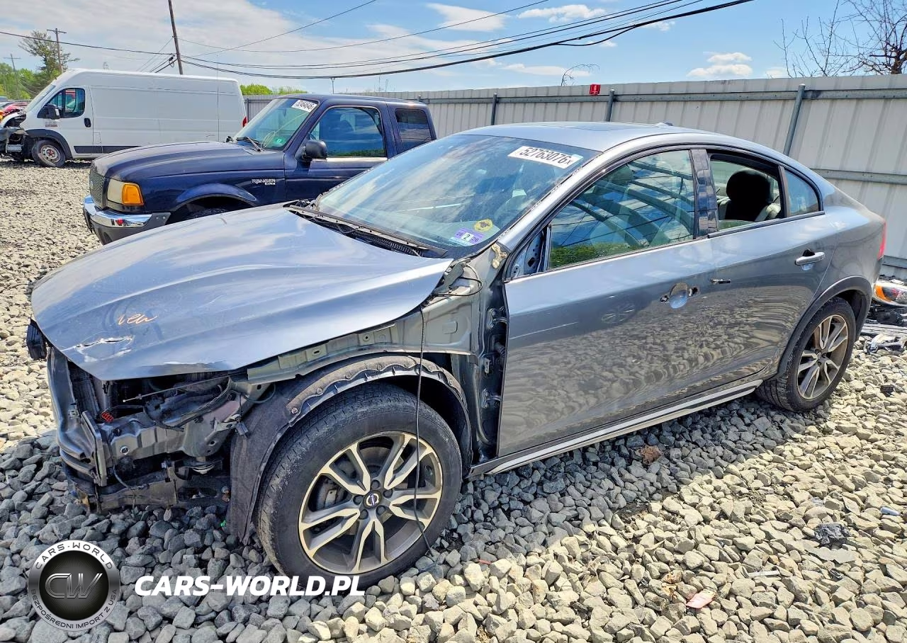 2017 Volvo S60 Cross Country T5