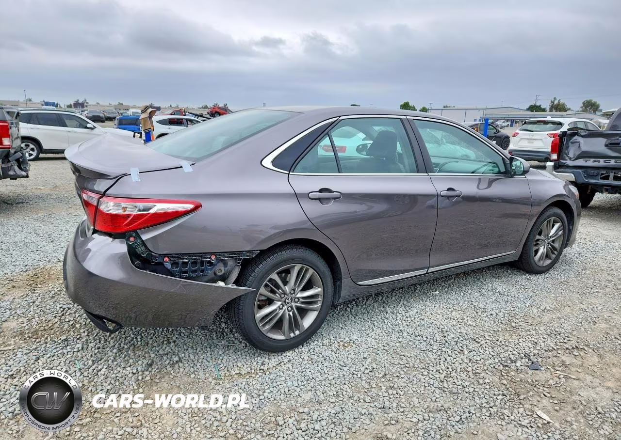 2017 Toyota Camry Se VIN:4T1BF1FKXHU757137 - 3
