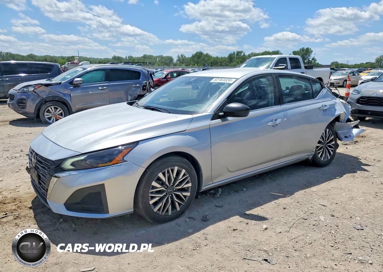 2024 Nissan Altima Sv