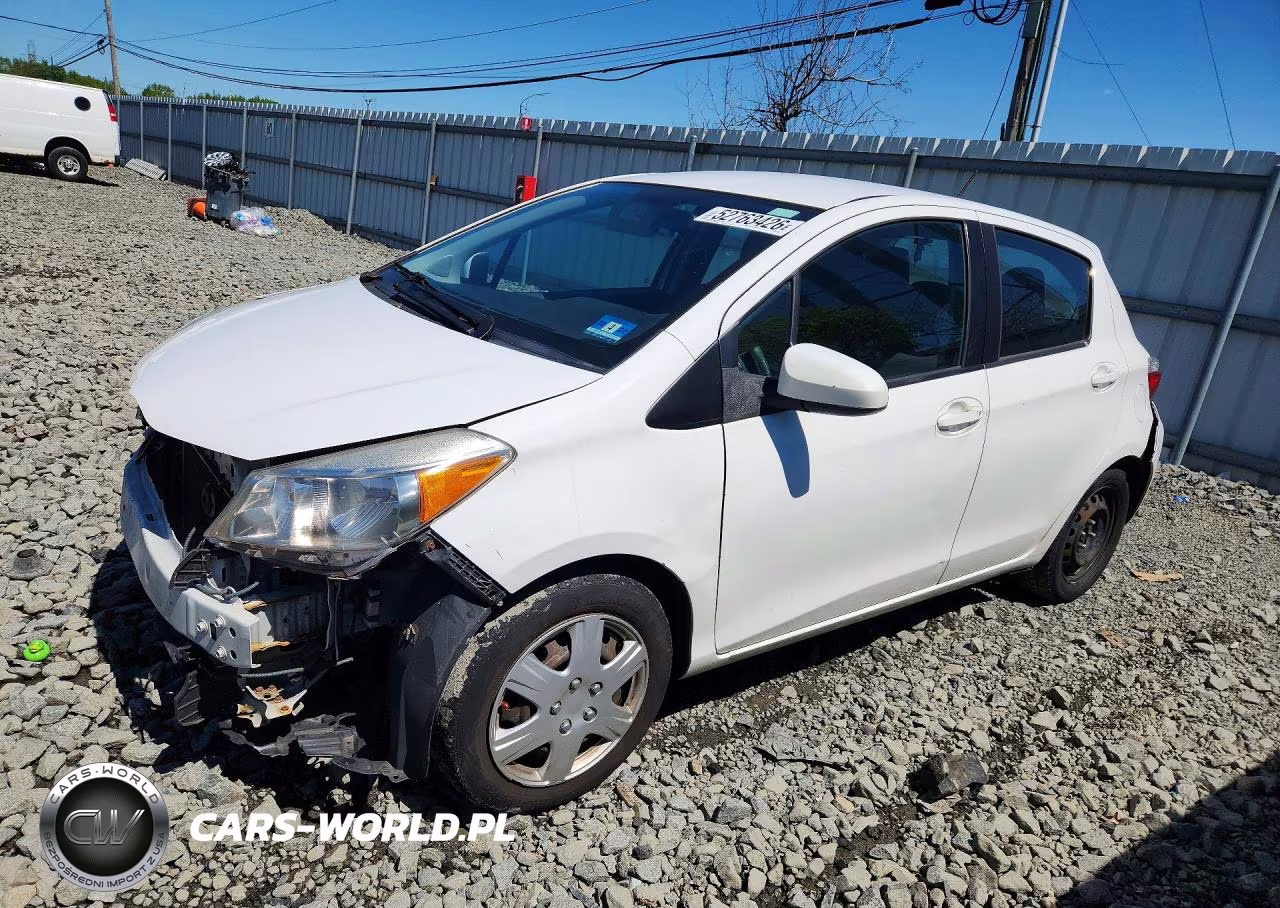 2014 Toyota Yaris 5-Door Le