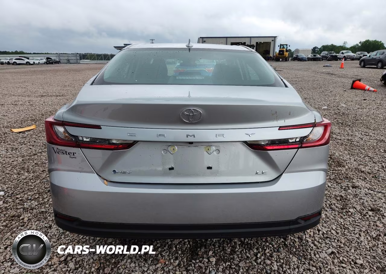 2026 Toyota Camry Le VIN:4T1DAACK5TU221538 - 6