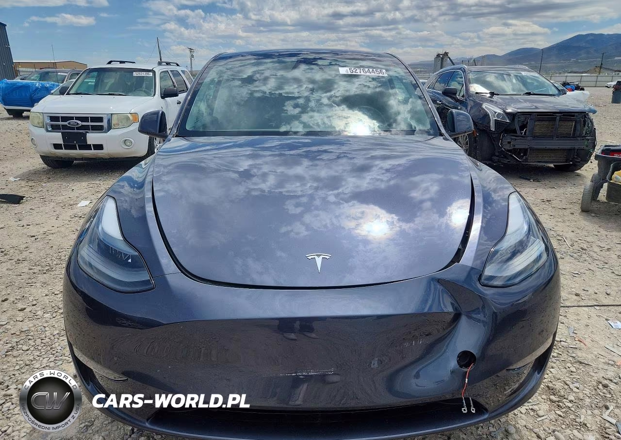 2023 Tesla Model Y VIN:7SAYGDEE5PF893596 - 5