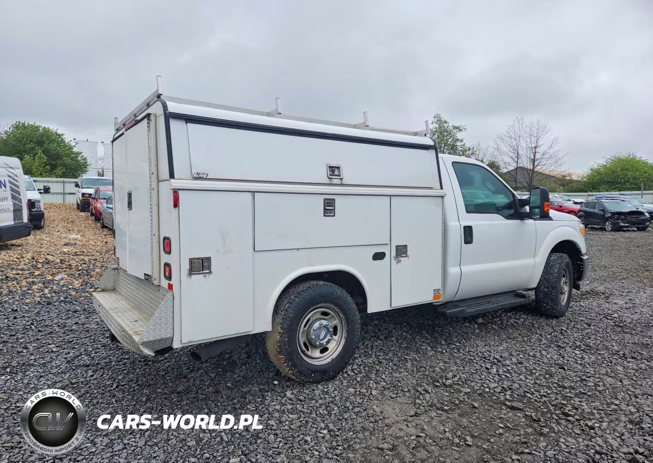 2014 Ford F250 Super Duty VIN:1FTBF2A66EEA37232 - 3