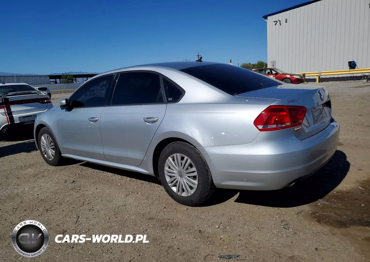2015 Volkswagen Passat S VIN:1VWAT7A34FC010404 - 2
