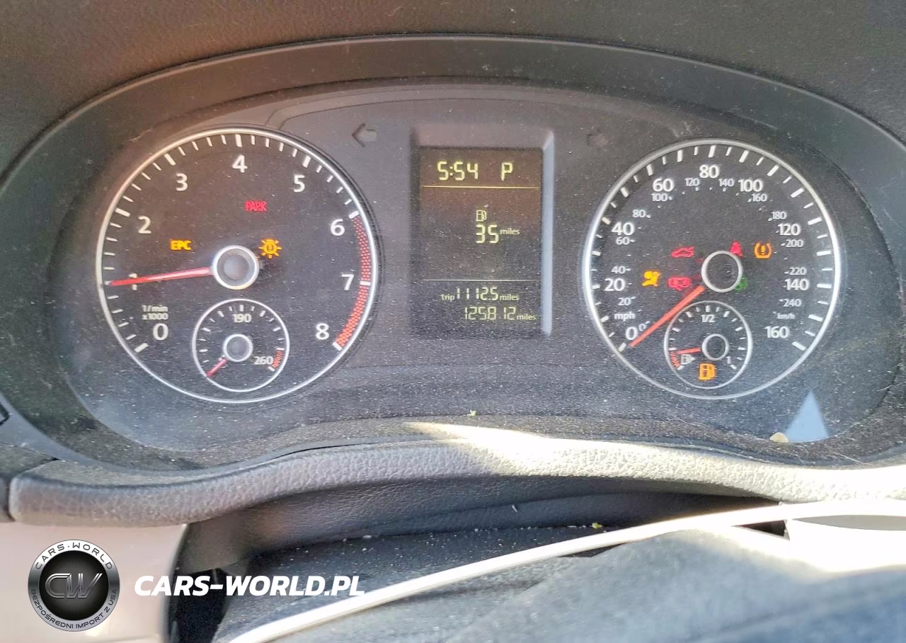 2015 Volkswagen Passat S VIN:1VWAT7A34FC010404 - 9