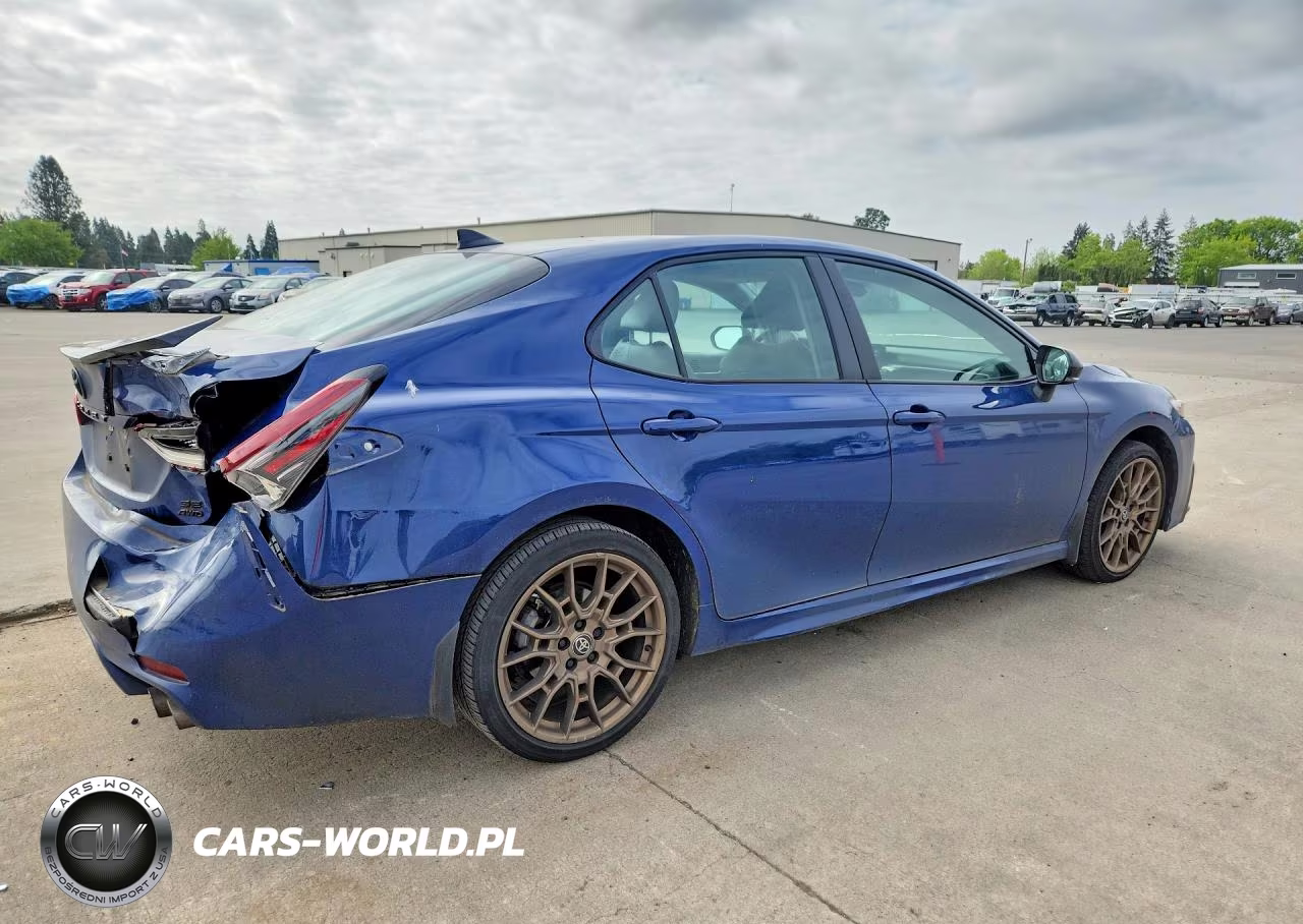 2024 Toyota Camry Se Nightshade VIN:4T1G11BK9RU131168 - 3