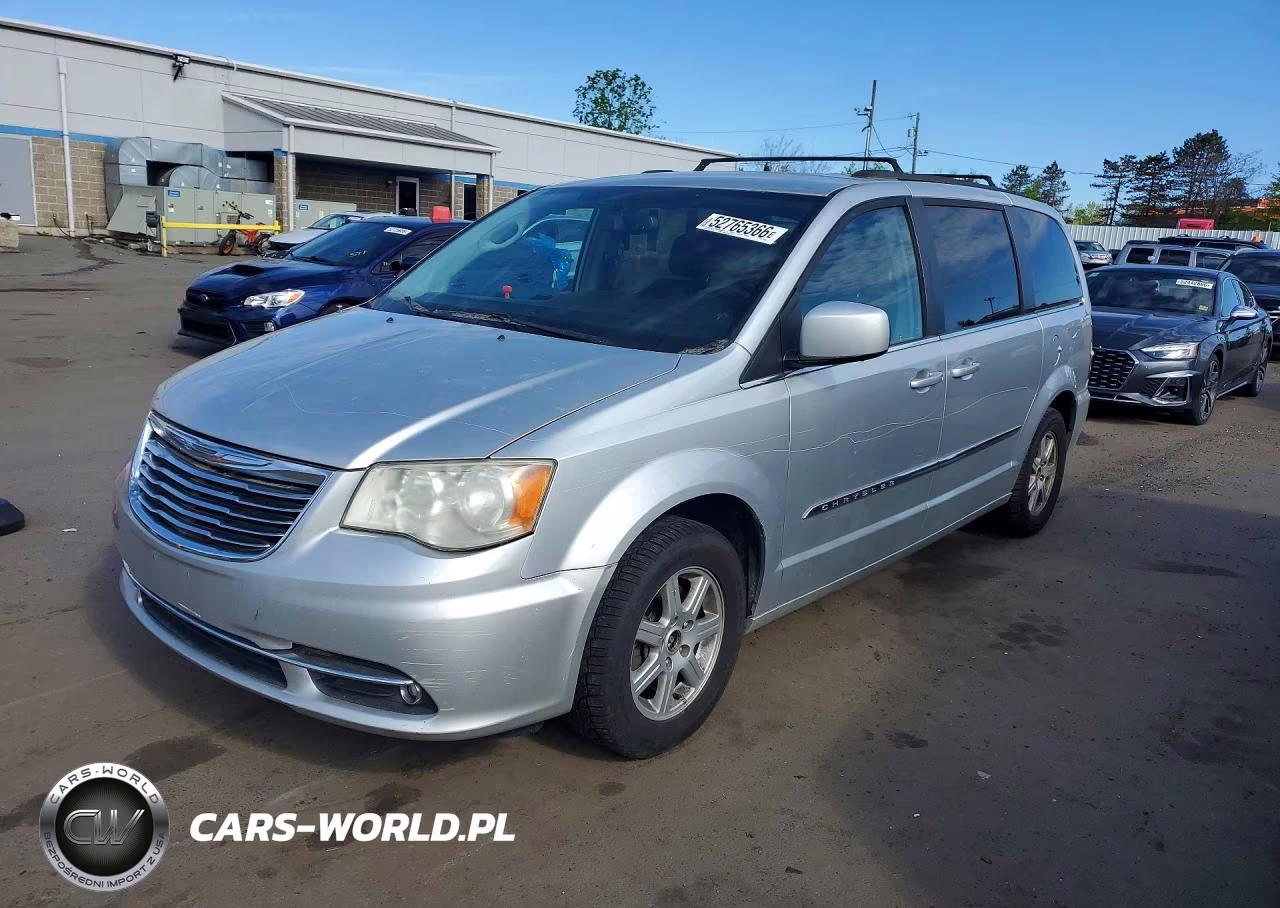 2011 Chrysler Town & Country Touring
