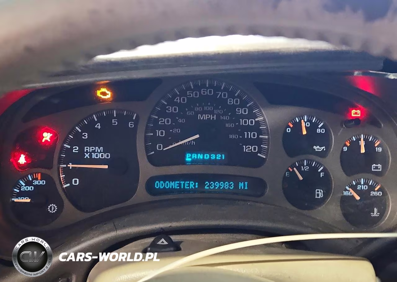 2005 GMC Yukon Denali VIN:1GKEK63U45J183295 - 9
