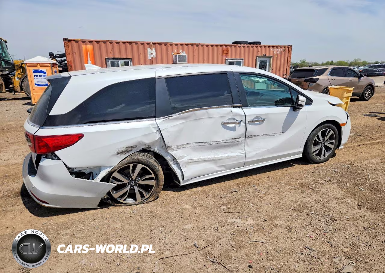 2022 Honda Odyssey Touring VIN:5FNRL6H85NB024623 - 3