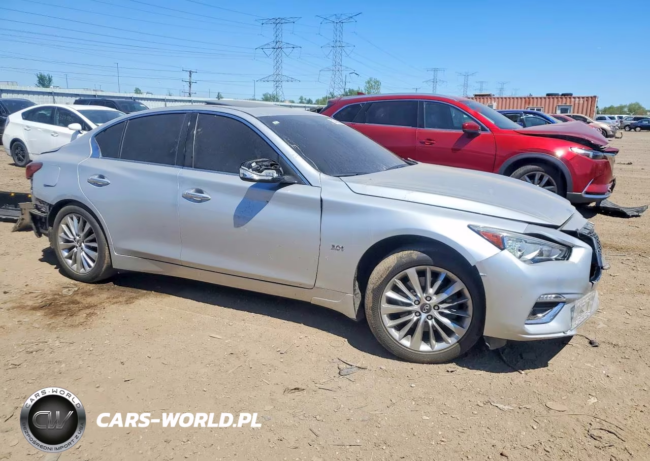 2019 Infiniti Q50 3.0T Luxe VIN:JN1EV7AR2KM557956 - 4