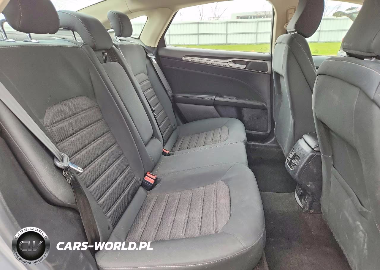 2020 Ford Fusion Se VIN:3FA6P0HD8LR185406 - 10