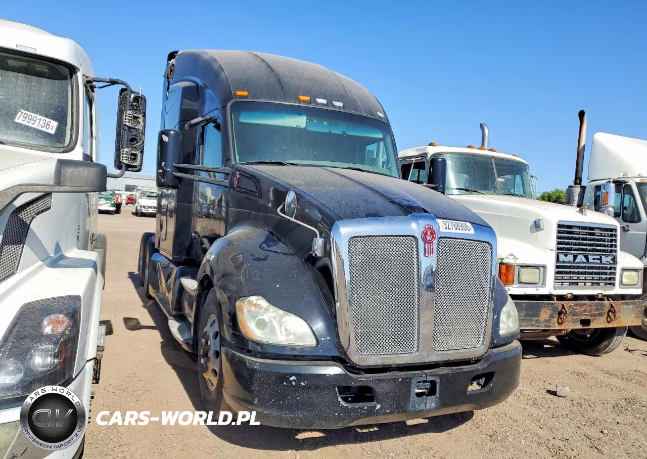 2018 Kenworth T680 Semi Truck