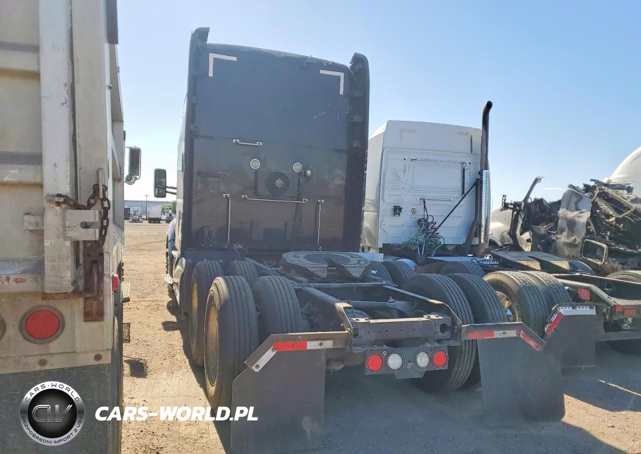 2018 Kenworth T680 Semi Truck VIN:1XKYD49X1JJ200514 - 3