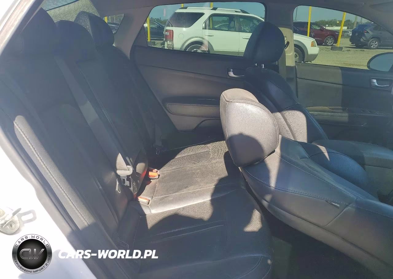 2019 Kia Optima Ex VIN:5XXGU4L11KG344842 - 10