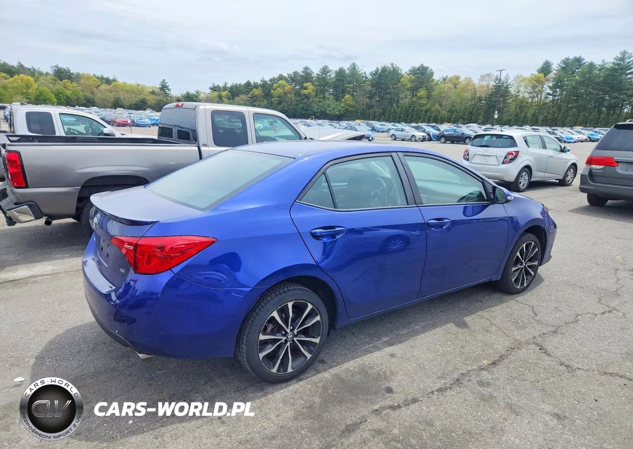 2017 Toyota Corolla Se VIN:2T1BURHEXHC776610 - 3