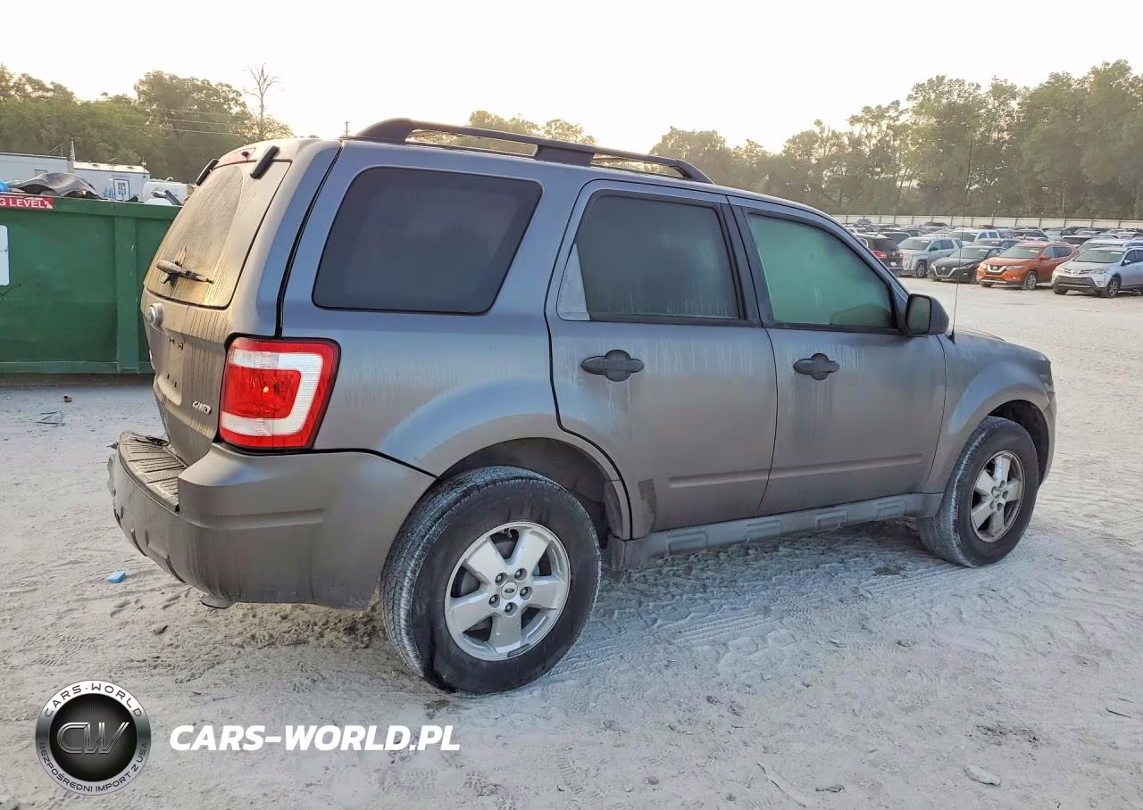 2009 Ford Escape Xlt VIN:1FMCU93G39KA59961 - 3