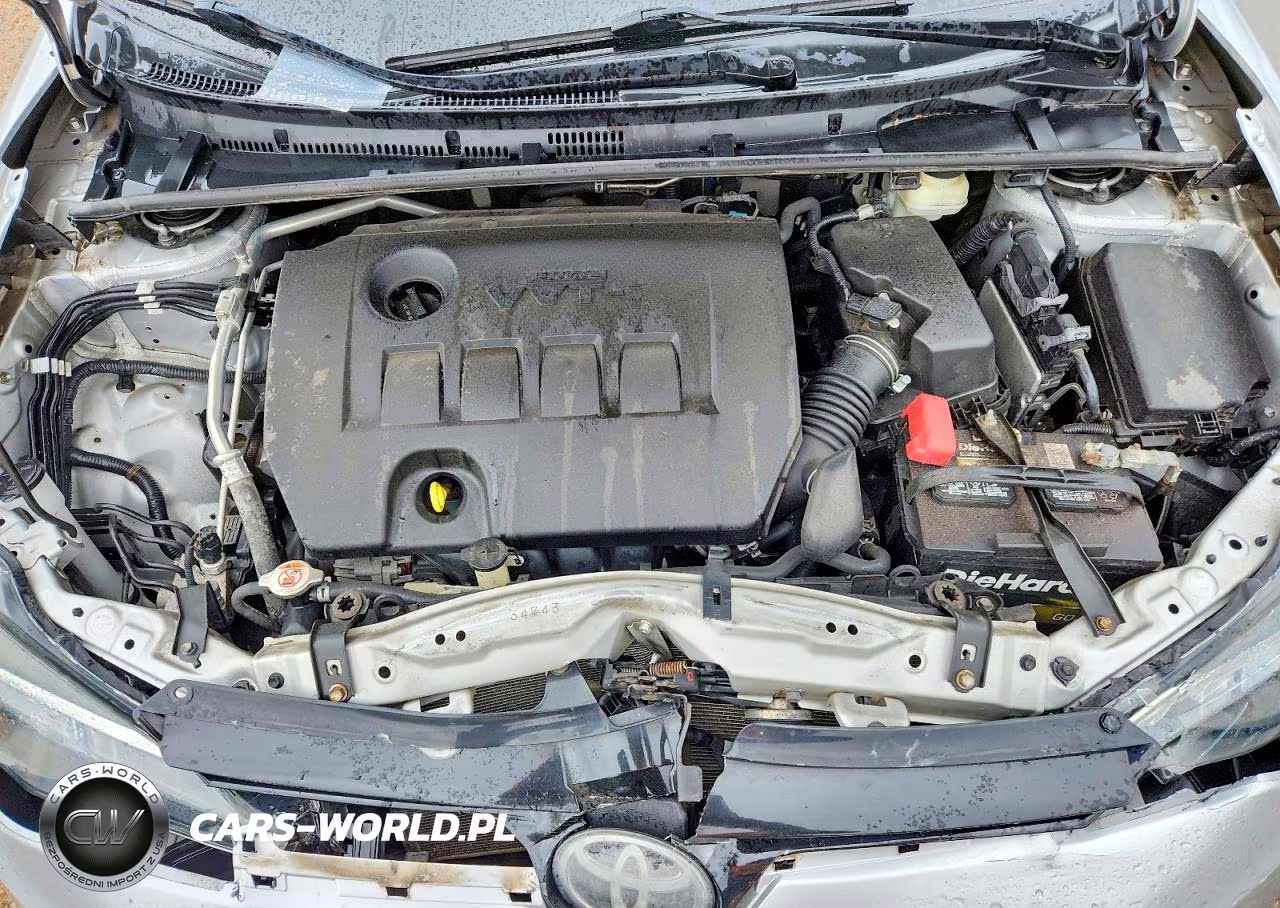 2018 Toyota Corolla L VIN:5YFBURHE4JP760117 - 11