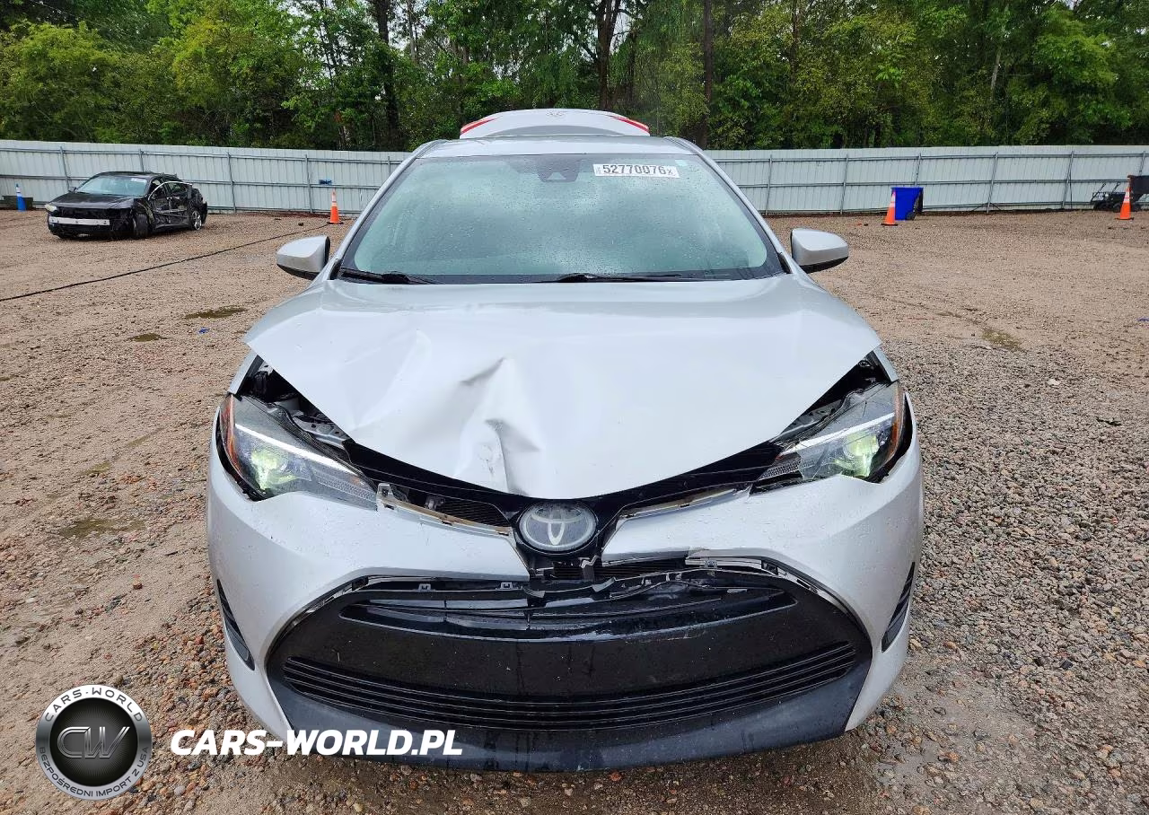 2018 Toyota Corolla L VIN:5YFBURHE4JP760117 - 5