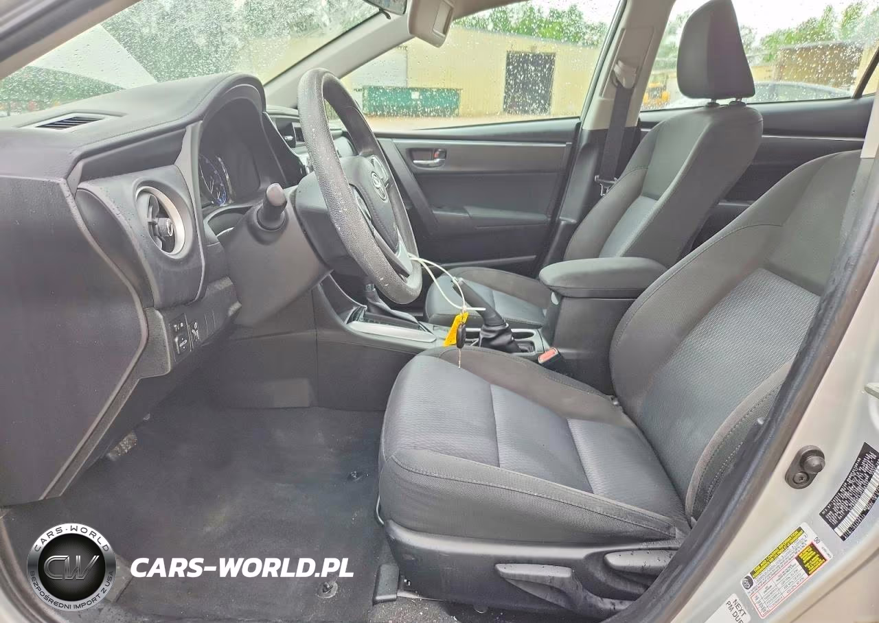 2018 Toyota Corolla L VIN:5YFBURHE4JP760117 - 7