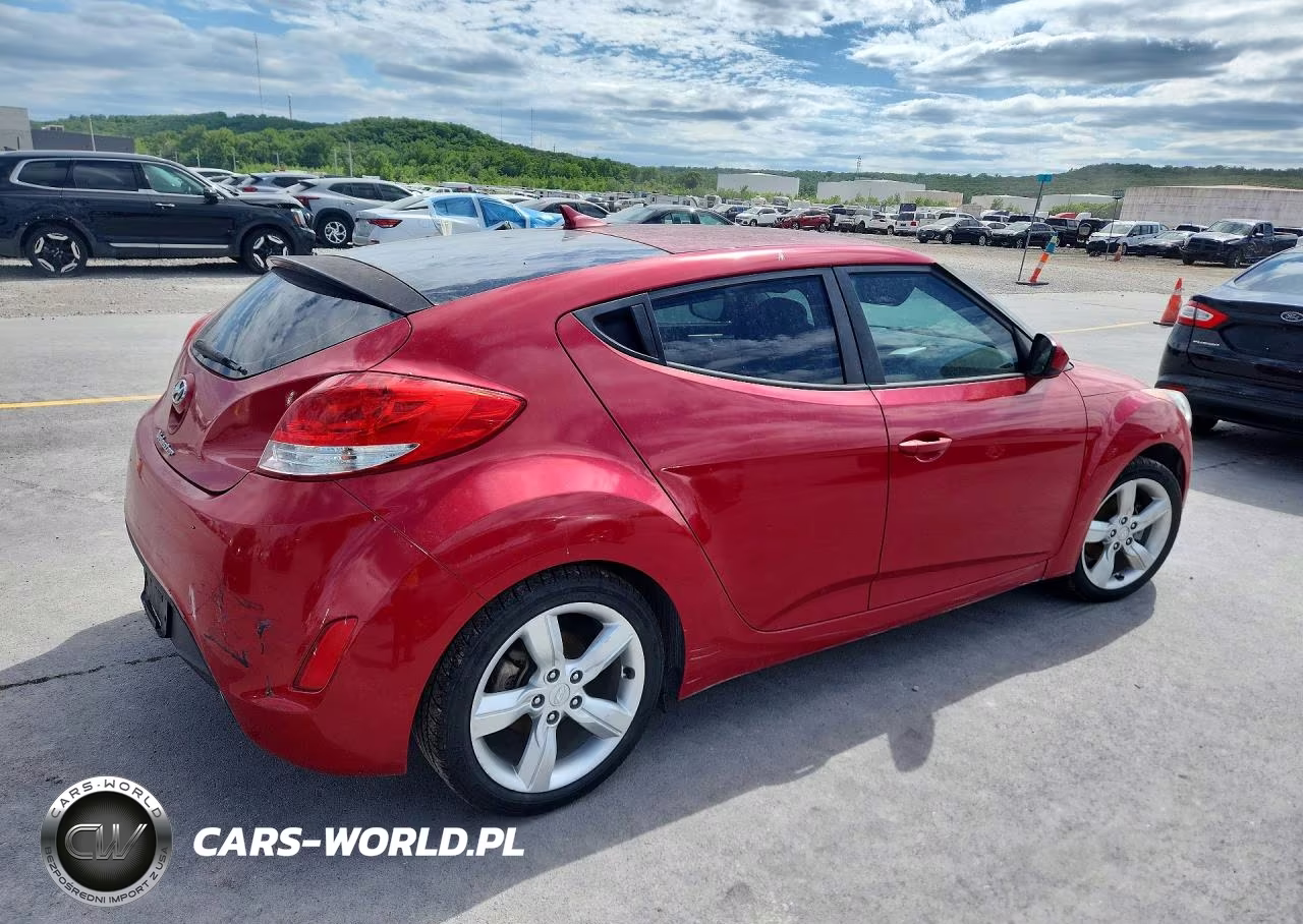 2015 Hyundai Veloster Base VIN:KMHTC6AD1FU244990 - 3