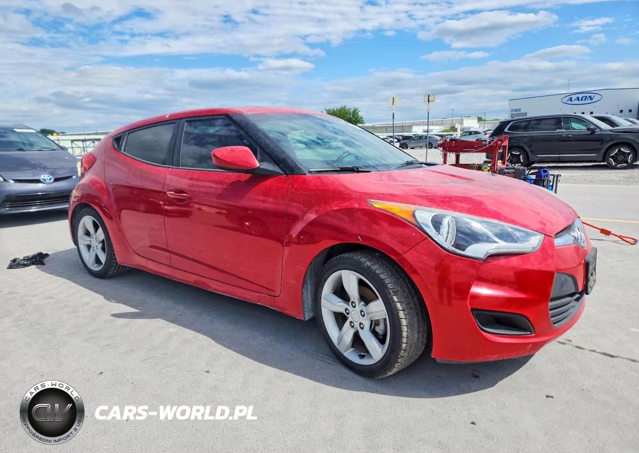 2015 Hyundai Veloster Base VIN:KMHTC6AD1FU244990 - 4