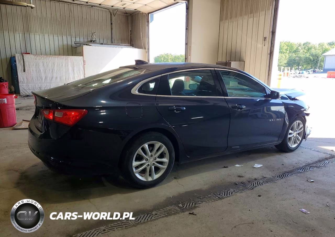 2017 Chevrolet Malibu Lt VIN:1G1ZE5ST6HF251037 - 3