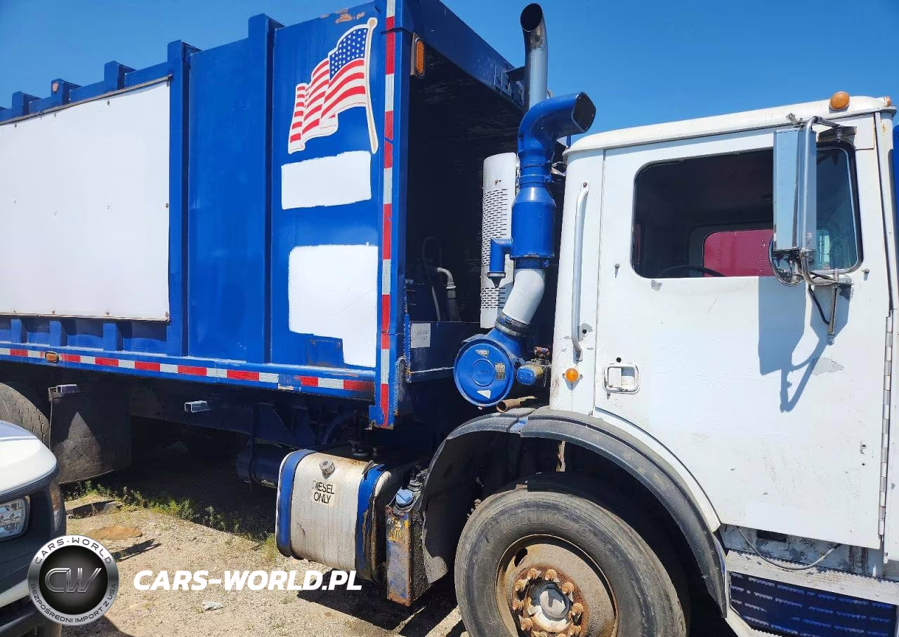 2011 Mack 600 Mru600