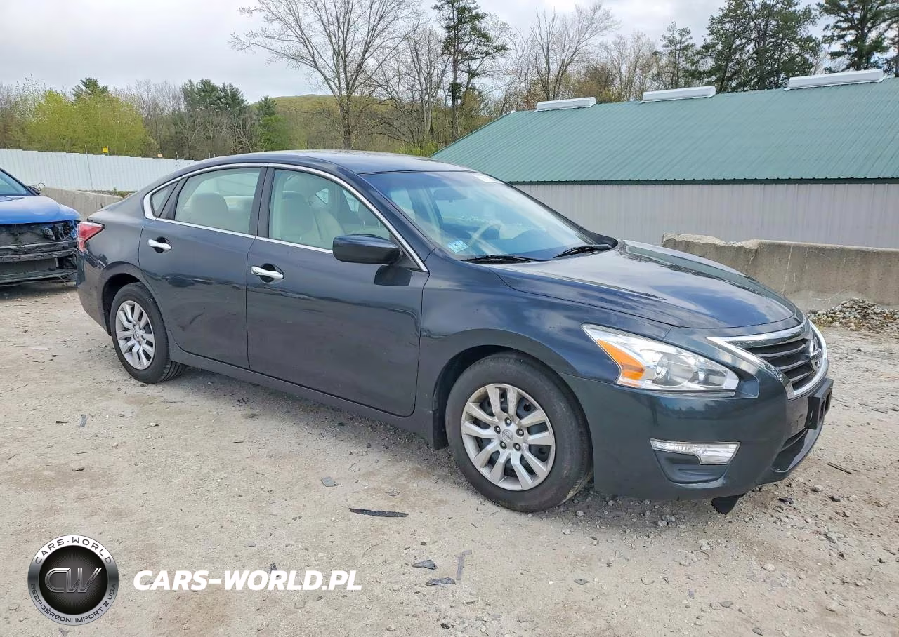 2013 Nissan Altima 2.5 VIN:1N4AL3AP1DN559645 - 4