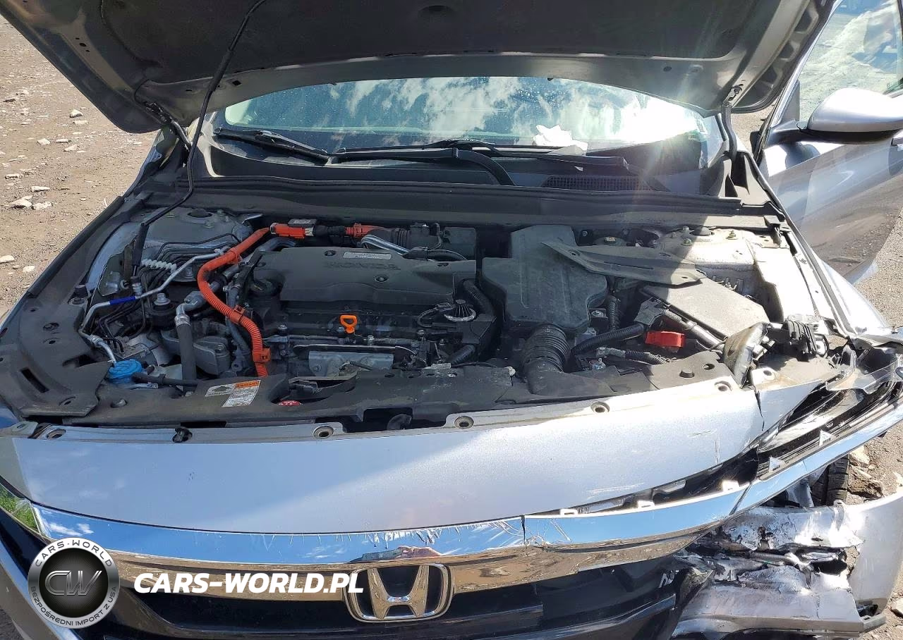 2018 Honda Accord Hybrid VIN:1HGCV3F15JA011105 - 11
