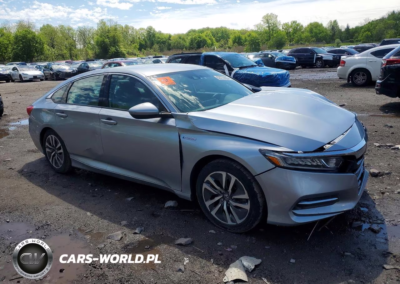 2018 Honda Accord Hybrid VIN:1HGCV3F15JA011105 - 4