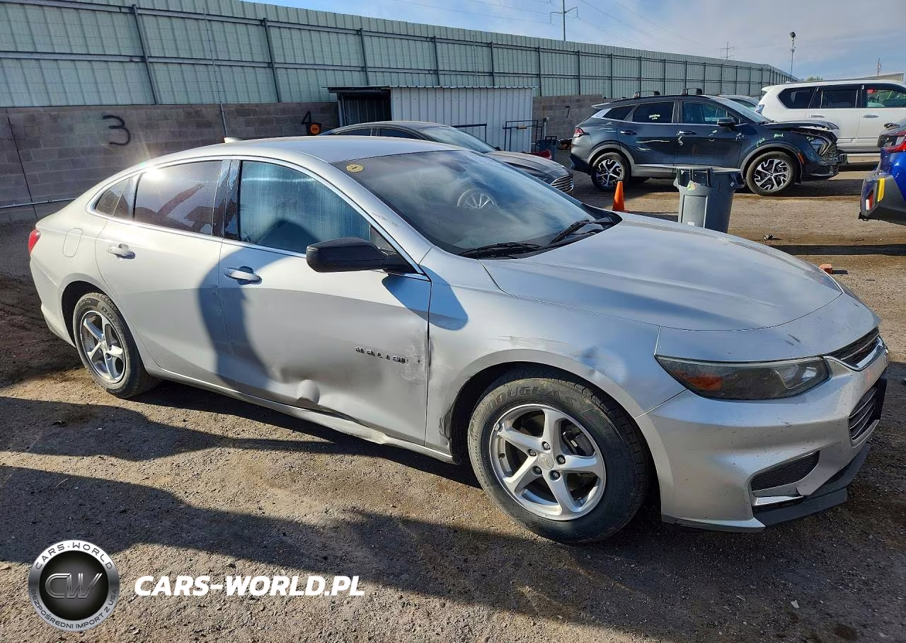 2018 Chevrolet Malibu Ls VIN:1G1ZB5ST1JF164032 - 4