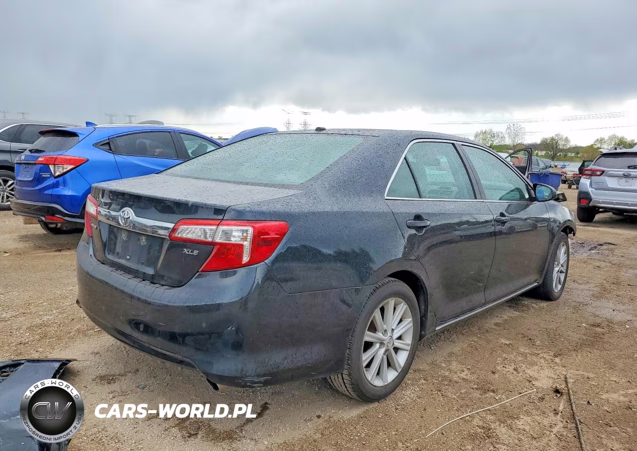 2013 Toyota Camry Xle VIN:4T4BF1FK4DR336854 - 3