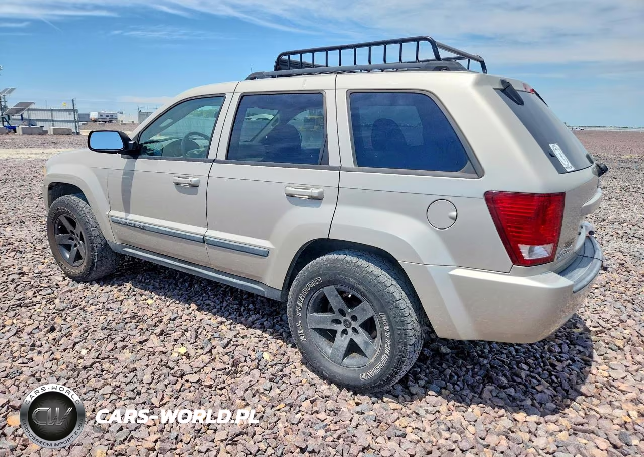 2007 Jeep Grand Cherokee Laredo VIN:1J8GR48K97C521303 - 2