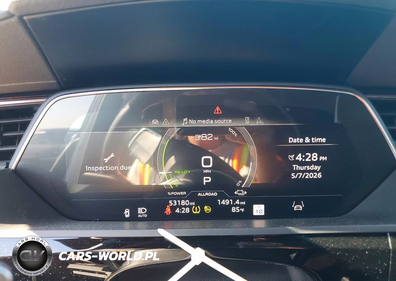 2024 Audi Q8 E-Tron Premium Plus VIN:WA15AAGE9RB020348 - 9