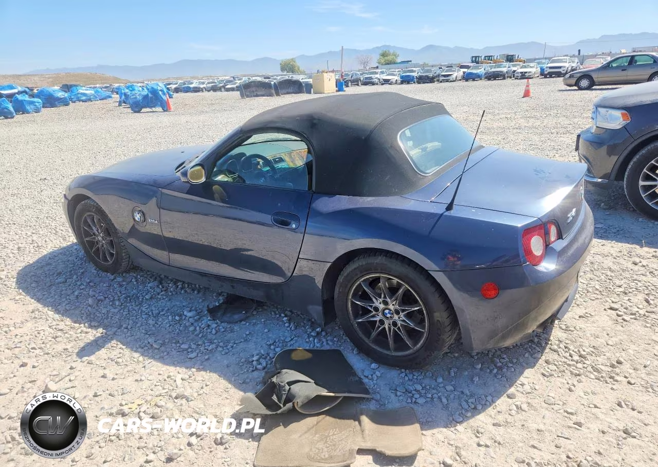 2005 BMW Z4 2.5 VIN:4USBT33565LS55325 - 2
