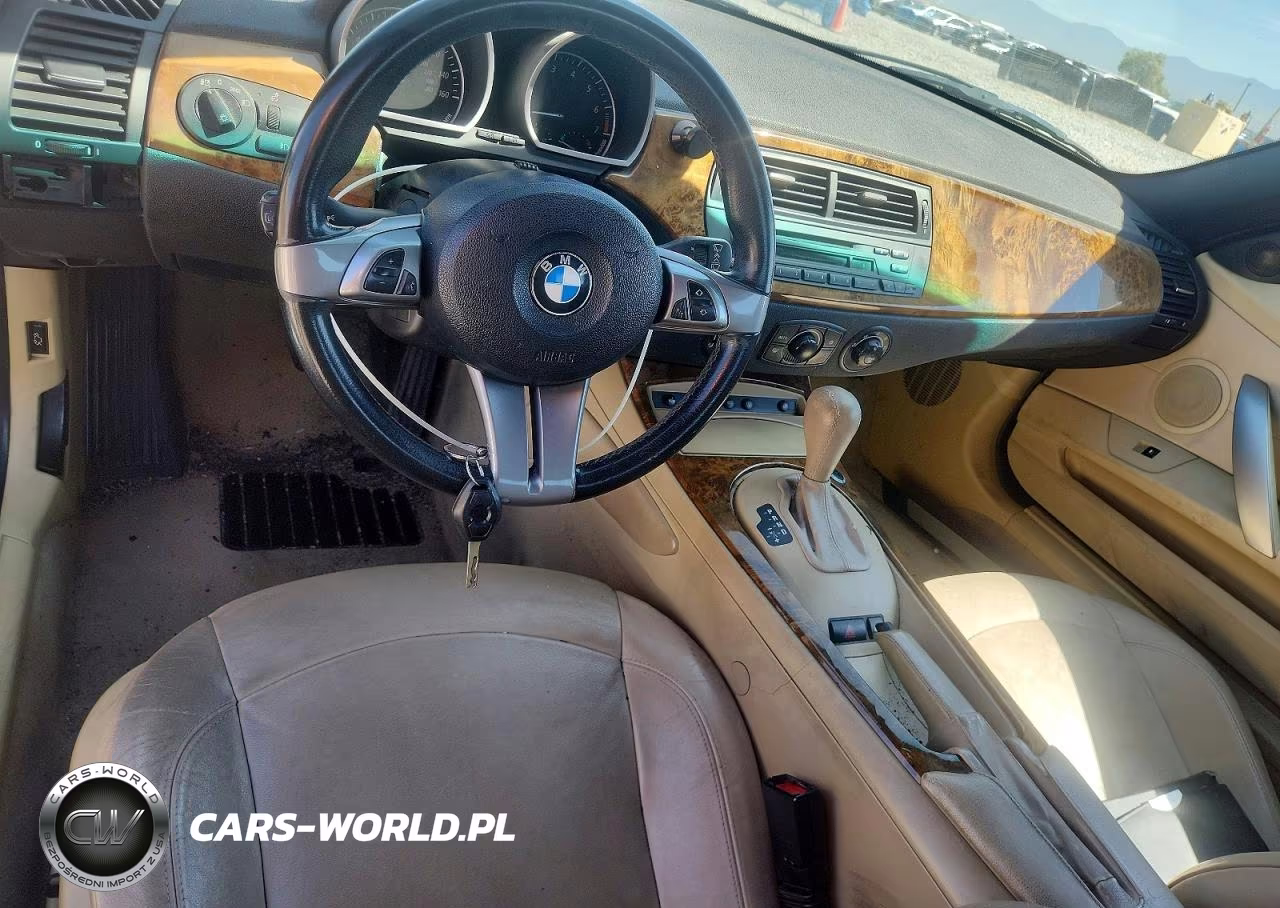 2005 BMW Z4 2.5 VIN:4USBT33565LS55325 - 8