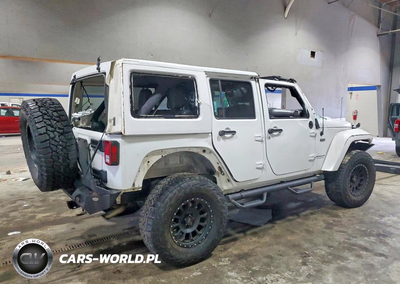 2016 Jeep Wrangler Unlimited Sahara VIN:1C4BJWEG7GL253629 - 3