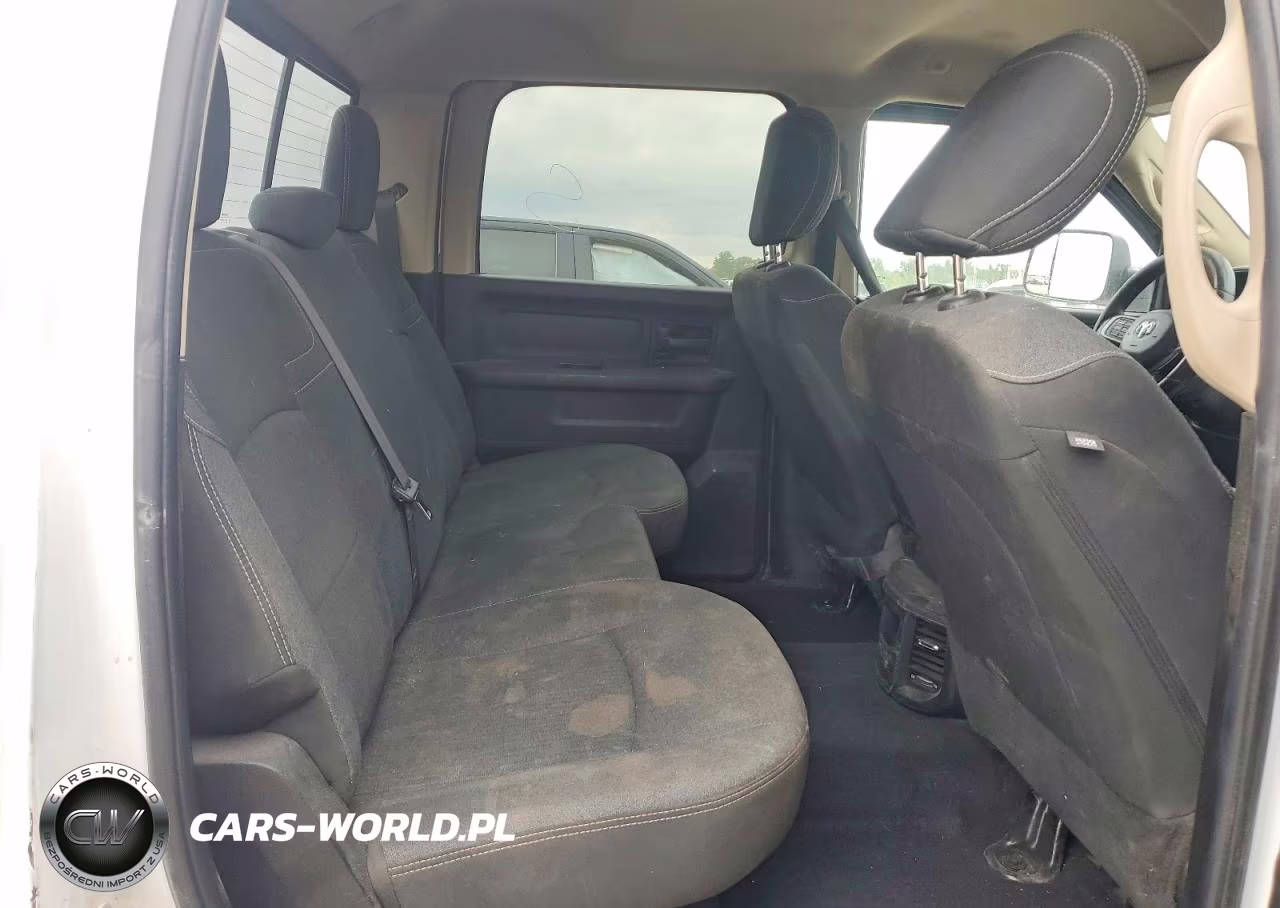 2020 Ram 2500 Tradesman VIN:3C6UR5CJXLG147023 - 10