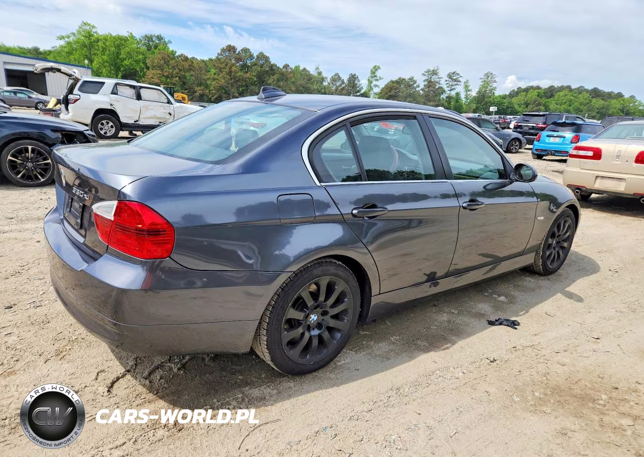 2006 BMW 330 Xi VIN:WBAVD33566KV61090 - 3