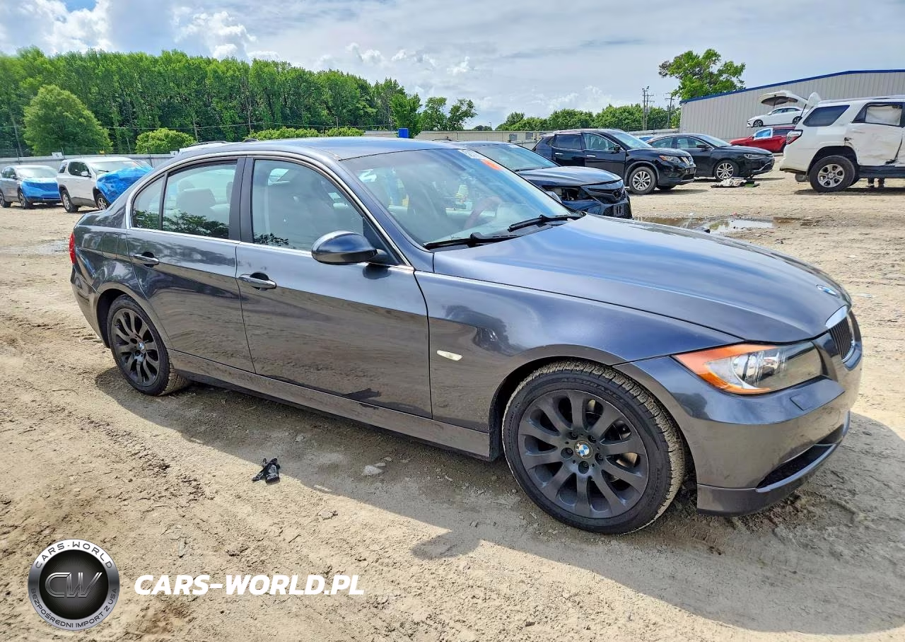 2006 BMW 330 Xi VIN:WBAVD33566KV61090 - 4