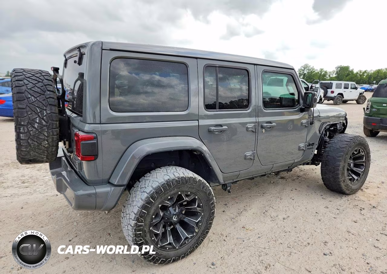 2021 Jeep Wrangler Unlimited Sahara VIN:1C4HJXEN6MW836802 - 3